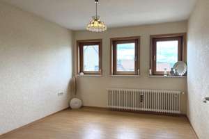 Ihr neues Zuhause! Doppelhaushälfte mit Garten und zwei Garagen in Pöhlde – Die vollständige Adresse der Immobilie erhältst du vom Anbieter., 37412 Herzberg am Harz – Vorschaubild 10