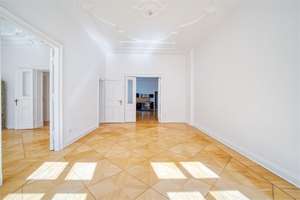 Best of City-West: Stuck, Style & Großstadtromantik – Eislebener Str. 3, 10789 Charlottenburg, Berlin – Vorschaubild 7