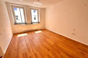 Provisionsfrei – Sanierte 2-Zimmer-Wohnung in Nürnberg – Landgrabenstraße 19, 90443 Steinbühl, Nürnberg – Vorschaubild 2