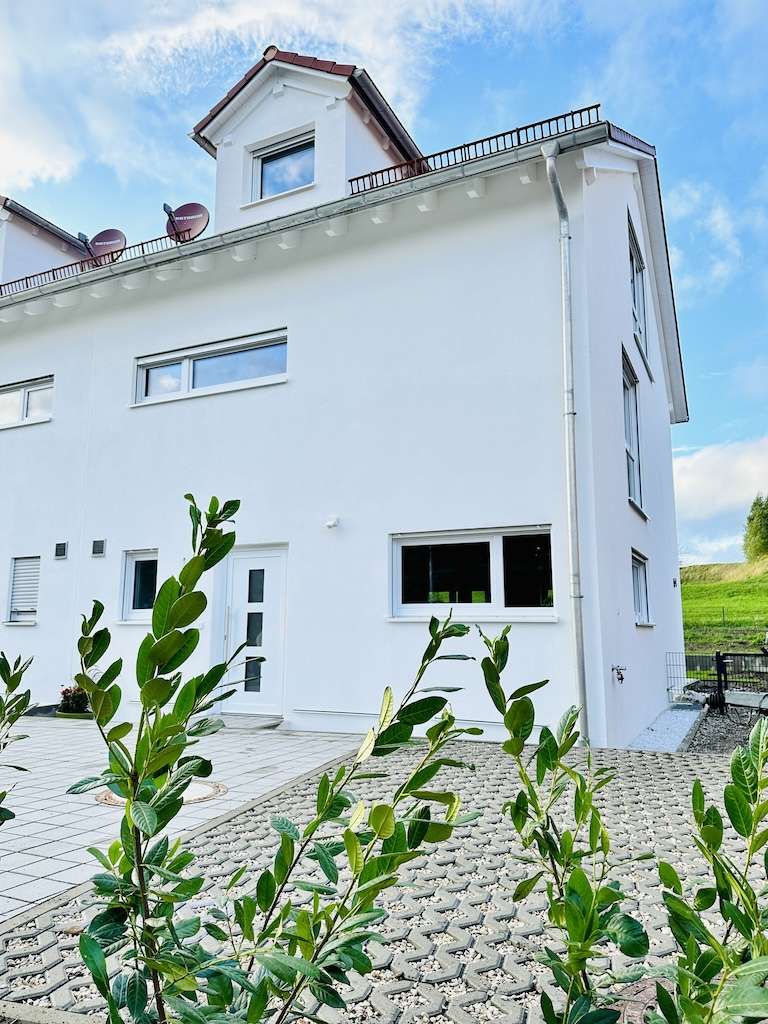 Immobilie in Dießen am Ammersee - Raum, Ruhe, Geborgenheit – Ihre Doppelhaushälfte mit großzügigem Garten - Bild 0