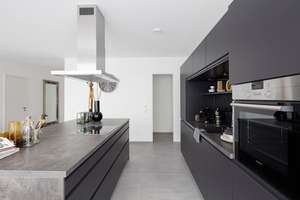 Stilvolles Loft-Apartment in Stuttgart mit Balkon und Tiefgarage