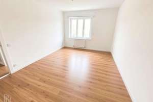 Urban Living in Prenzlauer Berg – 3 Zimmer renoviert mit Balkon & Designküche – Die vollständige Adresse der Immobilie erhältst du vom Anbieter., 10407 Prenzlauer Berg, Berlin – Vorschaubild 4