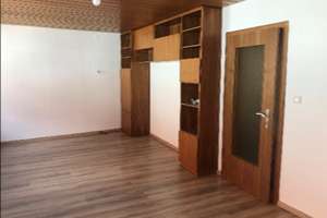 Attraktives Stadthaus mit Garten im Herzen Tirschenreuths – Badstraße 7, 95643 Tirschenreuth – Vorschaubild 7