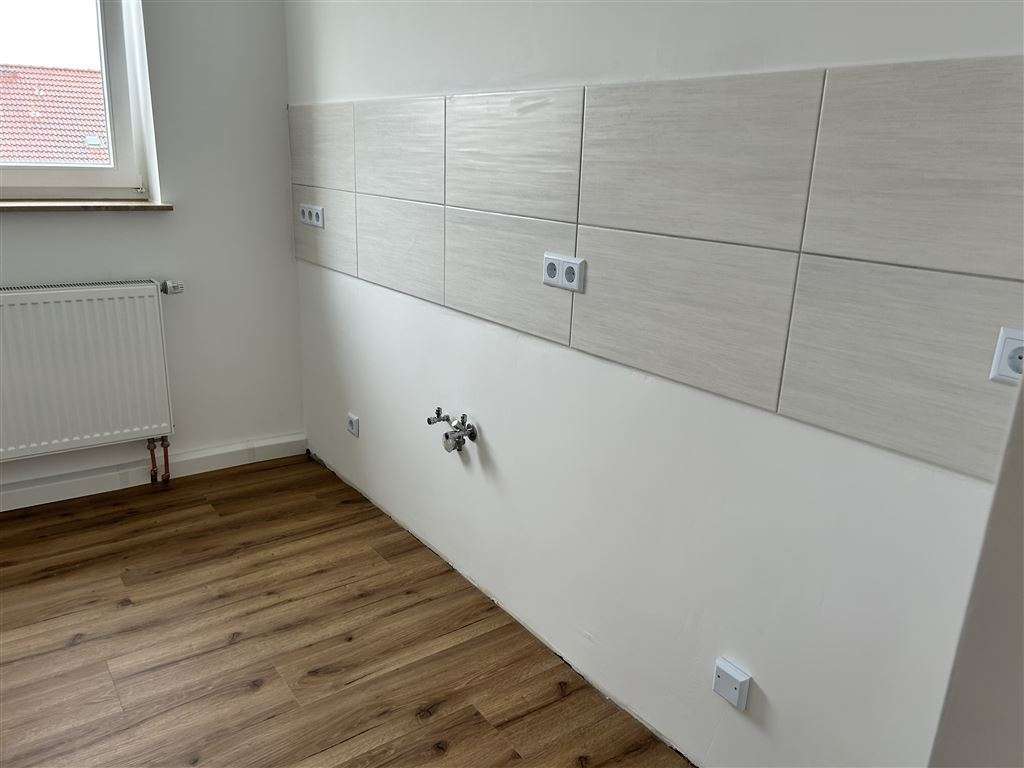 Immobilie in Hohenmölsen - Modern wohnen leicht gemacht – Hochwertig sanierte 3-Zimmer-Wohnung  - Bild 4