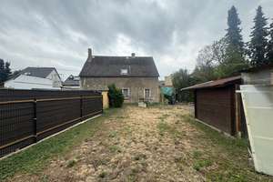 CHARMANTES EINFAMILIENHAUS - 5 ZIMMER, GROßER GARTEN & 50 m² TERRASSE