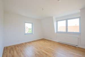 PROVISIONSFREI | Exklusive 5-Raum-Dachgeschosswohnung mit Parkblick, Balkon, Aufzug & TG-Stellplatz – Die vollständige Adresse der Immobilie erhältst du vom Anbieter., 16816 Neuruppin – Vorschaubild 6
