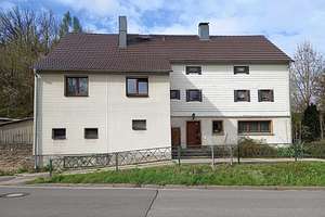 Vielseitiges Einfamilienhaus sucht Familie mit Träumen – Chemnitzer Straße 5, 9619 Mulda/Sachsen – Vorschaubild 1