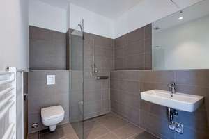 Kompakte 2 Zimmerwohnung nah Mierendorffplatz - Weitblick aus dem 4. Obergeschoss – Osnabrücker Straße 27, 10589 Charlottenburg, Berlin – Vorschaubild 11