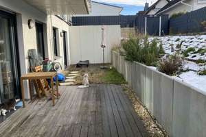 UNMÖBLIERT Modernes 2-Zimmer-Apartment mit zwei Terrassen, privatem Garten & Stellplatz in Griesheim