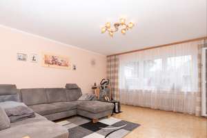 Mehrfamilienhaus in Bogen mit großzügigem Gartengrundstück – Die vollständige Adresse der Immobilie erhältst du vom Anbieter., 94327 Bogen – Vorschaubild 3