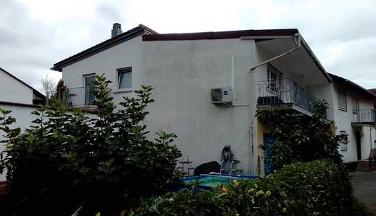 Bild von Ein bis Zweifamilienhaus in Pfungstadt mit großem Grundstück