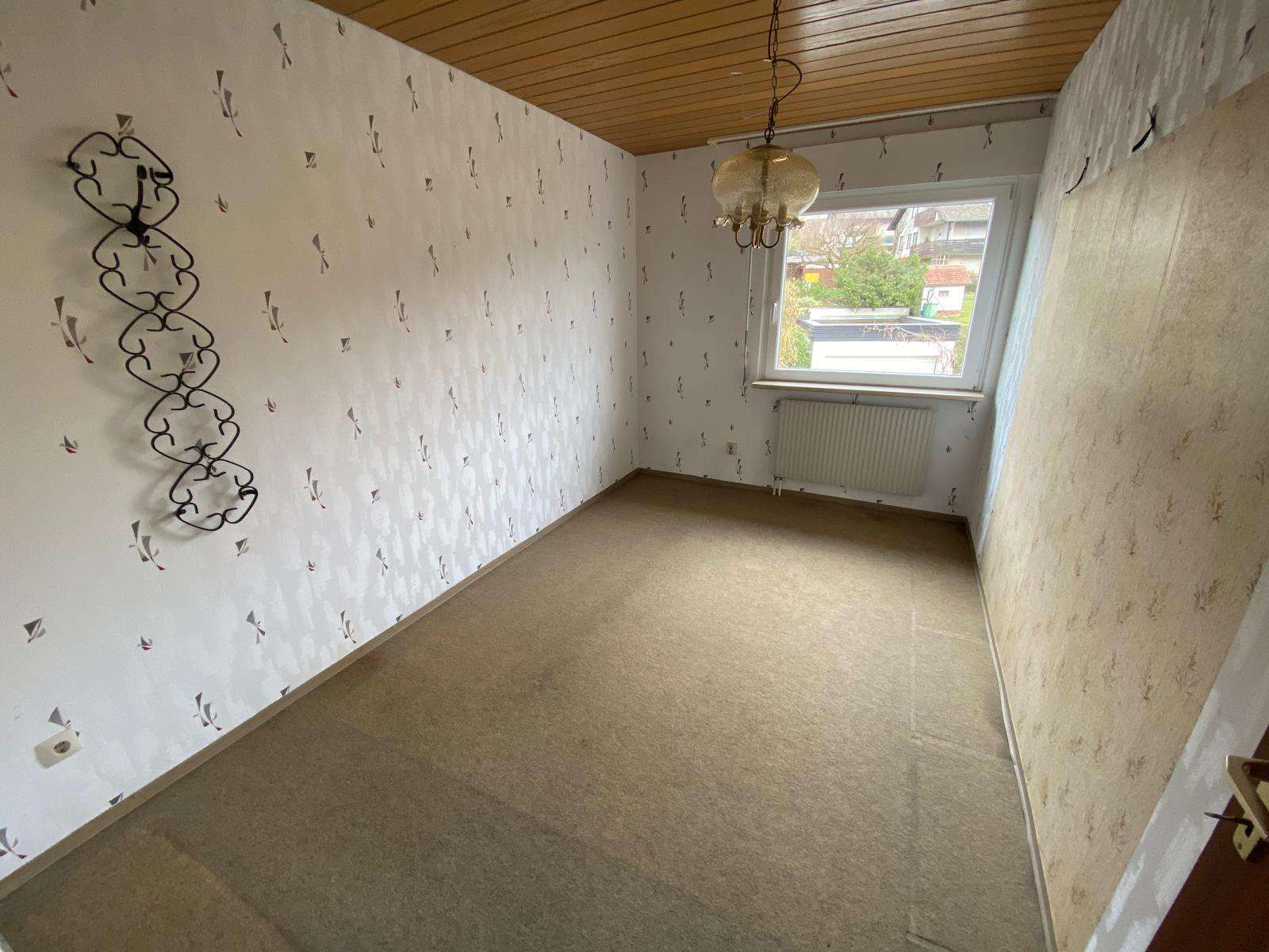 Immobilie in Ebermannstadt - Doppelhaushälfte mit Garten, Garage und viel Platz für die Familie - Bild 12