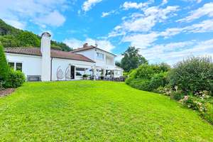Elegante Villa mit einem unvergleichlichen Rheinblick und Baulandreserve in Dogern zu verkaufen – Die vollständige Adresse der Immobilie erhältst du vom Anbieter., 79804 Dogern – Vorschaubild 15