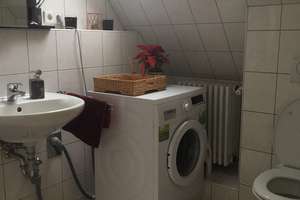 Gepflegte, teilmöbilierte 1-Zimmer-DG-Wohnung mit Einbauküche in Mannheim-Neckarau – 68199 Neckarau, Mannheim – Vorschaubild 2