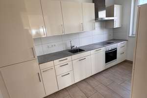 Erste Reihe Weser! Exklusive 4-Zimmer-Wohnung mit unverbaubarem Wasserblick (Weser View) – Lohmannstraße 26, 27568 Mitte, Bremerhaven – Vorschaubild 8