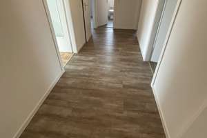 3 Zimmer-Wohnung mit Tageslichtbad und Wanne in zentraler Lage – Krempelsdorfer Allee 24, 23556 Sankt Lorenz Nord, Lübeck – Vorschaubild 2