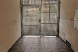 Hinterhof -  Wohn- und Geschäftshaus in Nürnberg – Viel Platz  Vielseitige Nutzungsmöglichkeiten! – Die vollständige Adresse der Immobilie erhältst du vom Anbieter., 90443 Steinbühl, Nürnberg – Vorschaubild 7