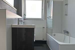 Renovierte 2-Zimmer-Wohnung mit zwei Balkonen und Stellplatz in zentraler Lage von LU-Oppau – 67069 Oppau, Ludwigshafen am Rhein – Vorschaubild 8