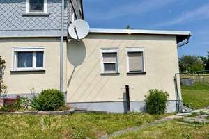 Dauerhafte Lebensfreude in schöner Natur und ländlicher Umgebung!
Wohnhaus mit Nebengelass und Gara – Die vollständige Adresse der Immobilie erhältst du vom Anbieter., 2736 Beiersdorf – Vorschaubild 7