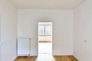 Moderne 2,5-Zimmer-Wohnung mit neuer Einbauküche und Balkon – Die vollständige Adresse der Immobilie erhältst du vom Anbieter., 40223 Bilk, Düsseldorf – Vorschaubild 2