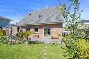 Energieeffizientes Kapitänshaus mit Dachterrasse in ruhiger Lage von Laboe – Die vollständige Adresse der Immobilie erhältst du vom Anbieter., 24235 Laboe – Vorschaubild 47