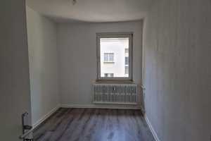 Renovierte 3-Zimmer-Wohnung mit Balkon – Schleiermacherstraße 4, 47139 Duisburg – Vorschaubild 3