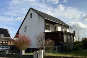 *** SALZHEMMENDORF *** großes freistehendes EFH mit Wintergarten, Pool und Beachbar 🏝️ - 2 Garagen – Wilhelm-Bonin-Str. 33, 31020 Salzhemmendorf – Vorschaubild 2