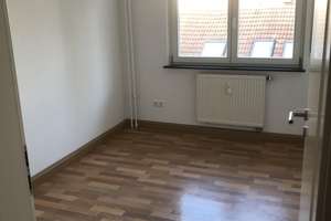 2,5 ZKB - mit EBK u. Balkon in Einbahnstraße in östlicher Südstadt