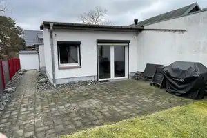 Möbliertes Wohnen auf Zeit in Schildow – 60m2-Doppelhaus-Bungalow mit Garten zur Alleinnutzung – Behrensstraße 45A, 16552 Oberhavel (Kreis) – Vorschaubild 7