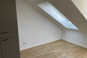 Dachgeschoss - Studenten-/Azubi- Apartment in Moosach – Dachauer Straße 435, 80335 München – Vorschaubild 7