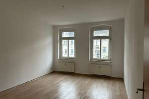 ***2 Zimmer-Wohnung mit Balkon, EBK inkl. Spülmaschine, Bad mit Wanne und Dusche!*** – 9131 Ebersdorf, Chemnitz – Vorschaubild 2