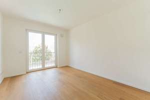 Hochwertig gebaut. Begehrte Lage. 3-Zimmer mit Süd-Loggia in Trudering – Die vollständige Adresse der Immobilie erhältst du vom Anbieter., 81827 Waldtrudering, München – Vorschaubild 8