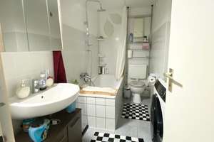 *ab 01.10.* sehr schöne helle 3-Zimmer DG-Wohnung mit Balkonaussicht ins Grüne – Fröbelstraße 102, 47053 Hochfeld, Duisburg – Vorschaubild 13