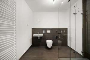 Ruhige, exklusive 2-Zimmer-Wohnung mit Einbauküche, Dachgarten und großer Terassse – Konrad-Celtis-Straße 105, 81369 Mittersendling, München – Vorschaubild 6
