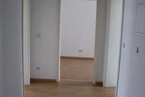 Frei ab 1.3.26 - Bad mit Fenster - nur Wohnzi. straßenseitig ! – Limbacher Straße 28, 9113 Schloßchemnitz, Chemnitz – Vorschaubild 5