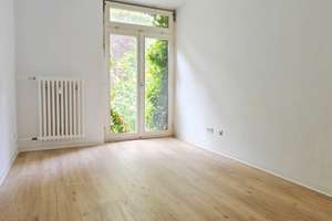 Platzwunder im Grünen: Charmantes Reiheneckhaus (5 Zi.) mit sonnigem Garten & idealem Grundriss – Westfalenring 22C, 12207 Lichterfelde, Berlin – Vorschaubild 5
