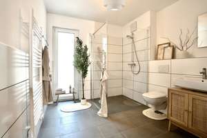 Zeitnah Bezugsfrei! Moderne 3-Zimmer-Neubauwohnung in der Karlsruher Waldstadt – Die vollständige Adresse der Immobilie erhältst du vom Anbieter., 76139 Waldstadt, Karlsruhe – Vorschaubild 4