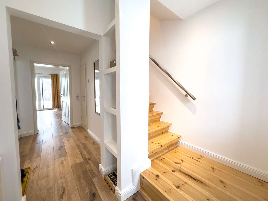 Immobilie in Kenz-Küstrow - Modernes Reihenhaus mit Terrasse & Garten in Kenz-Küstrow – 3 Zimmer, hochwertige Ausstattung - Bild 2