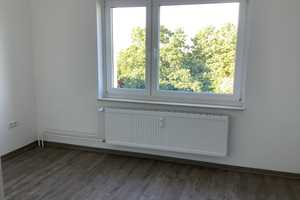 Zuhause fühlen: interessante und sanierte 3-Zimmer-Wohnung mit Balkon, sofort anmietbar! – Wendische Str. 66, 23558 Lübeck – Vorschaubild 4