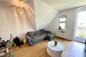 * helle und sehr schöne 2-Zimmer-Wohnung in denkmalgeschützter sanierter Villa * – Die vollständige Adresse der Immobilie erhältst du vom Anbieter., 1309 Striesen-Süd, Dresden – Vorschaubild 4