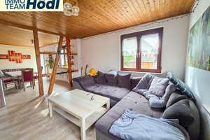 Charmantes Wohnhaus mit Potenzial für eine große Familie oder zwei Generationen – Die vollständige Adresse der Immobilie erhältst du vom Anbieter., 72768 Rommelsbach, Reutlingen – Vorschaubild 4