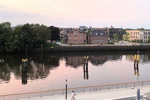 Wasserblick - 1 Zimmer Wohnung mit Einbauküche, Parkettboden & Einbauschrank – Am Rundtörn 28, 26135 Oldenburg (Oldenburg) – Vorschaubild 1