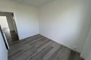Genau das Richtige! Helle 3-Zimmer-Wohnunt mit großem Balkon! – 39116 Sudenburg, Magdeburg – Vorschaubild 6