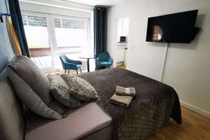 Möblierte  Wohnung im Düsseldorfer Süden mit Terrasse zu vermieten