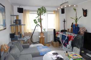 RUHIGE, GEPFLEGTE WOHNUNG IN WERSTEN 1. ETAGE GROßER BALKON INS GRÜNE KOMPLETT LAMINAT – Kärntner Weg 1, 40591 Wersten, Düsseldorf – Vorschaubild 2