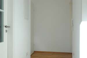 Großzügige & helle 2-Zimmer-Wohnung mit großer sonniger Dachterrasse in guter Lage – Die vollständige Adresse der Immobilie erhältst du vom Anbieter., 30161 Vahrenwald, Hannover – Vorschaubild 4