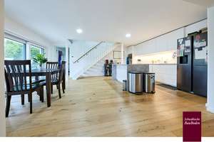 Außergewöhnliche 7-Zi.-Mais.-Whng. mit ca. 223 m² Wfl., Terrasse, großem Balkon & eigenem Garten +++ – Parasolstraße 31, 70599 Schönberg, Stuttgart – Vorschaubild 15