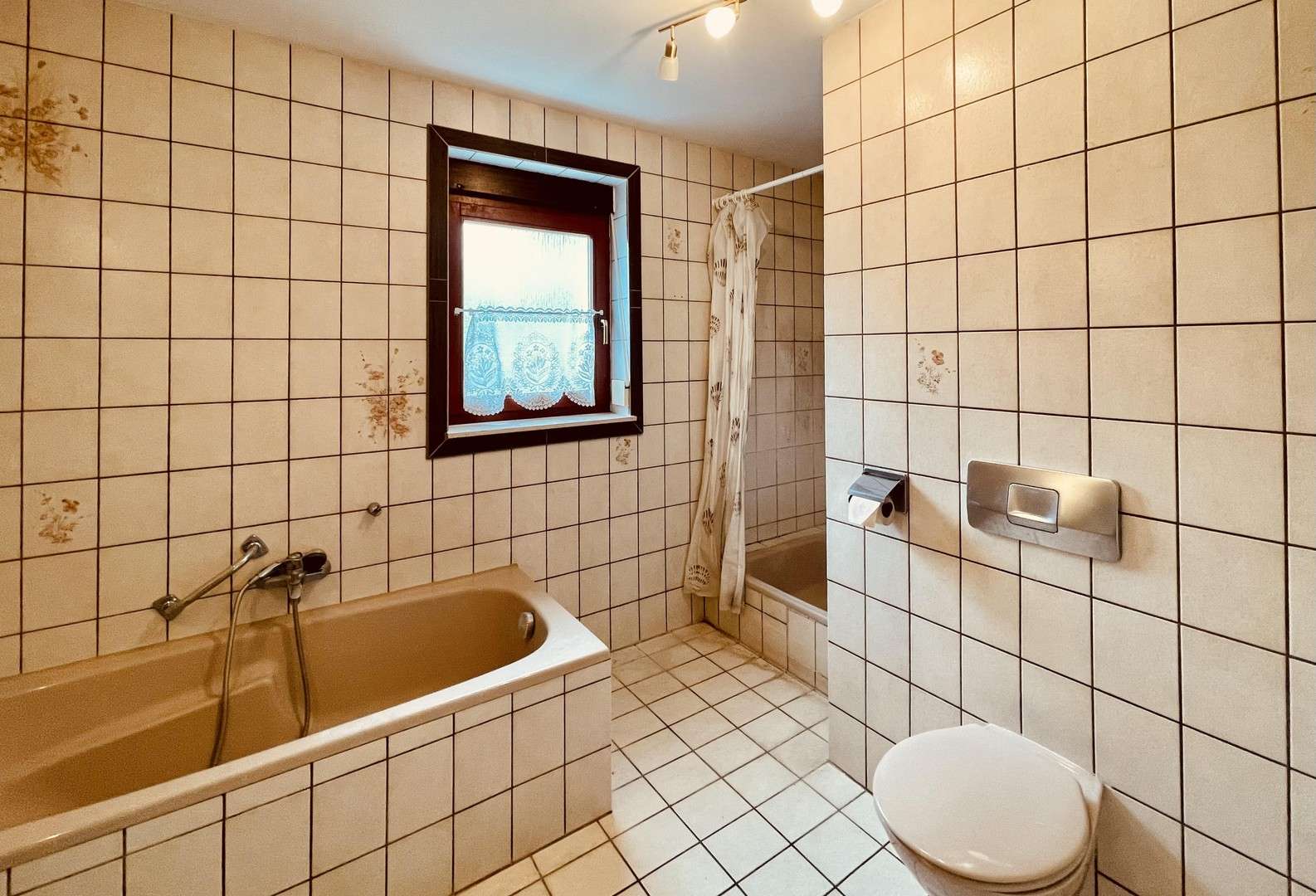 Immobilie in Simmozheim - Mehrgenerationenhaus in Toplage Simmozheim - 190 m², Fußbodenheizung, Superdämmung - Bild 12