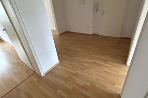 Helle 3-Zimmer Wohnung in Düsseldorf-Friedrichstadt mit zwei Balkonen