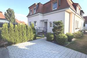 ** Einfamilienhaus mit Untergeschoss**Ca. 200 qm Wohn-Nutzfläche***